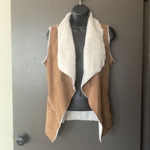 Me Jane size XS brown and white faux fur vest with two pockets
